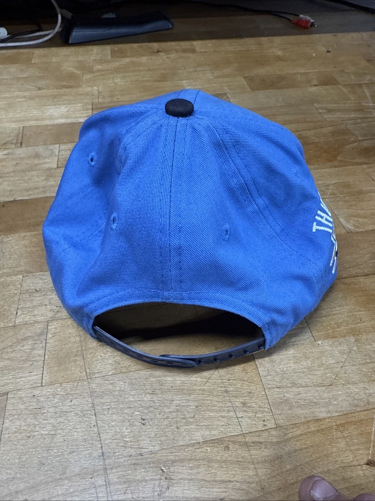 Kevin Durant hat YOUTH SIZE