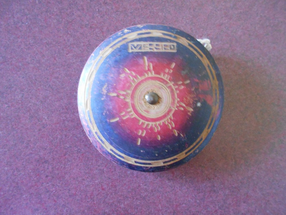 VINTAGE YO-YO MADE IN MEXICO ENGRAVED ON BOTH SIDES