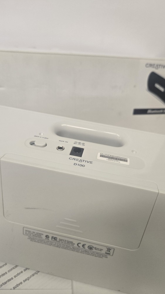 Creative D100 Bluetooth Wireless Speaker White - Portable Stereo Boxed & Tested