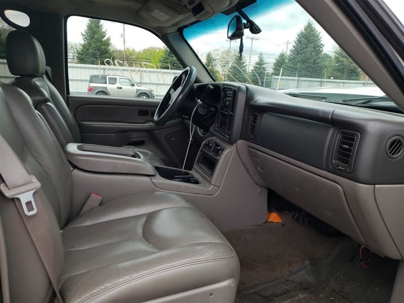 AVALNCH15 2005 Headrest 344271