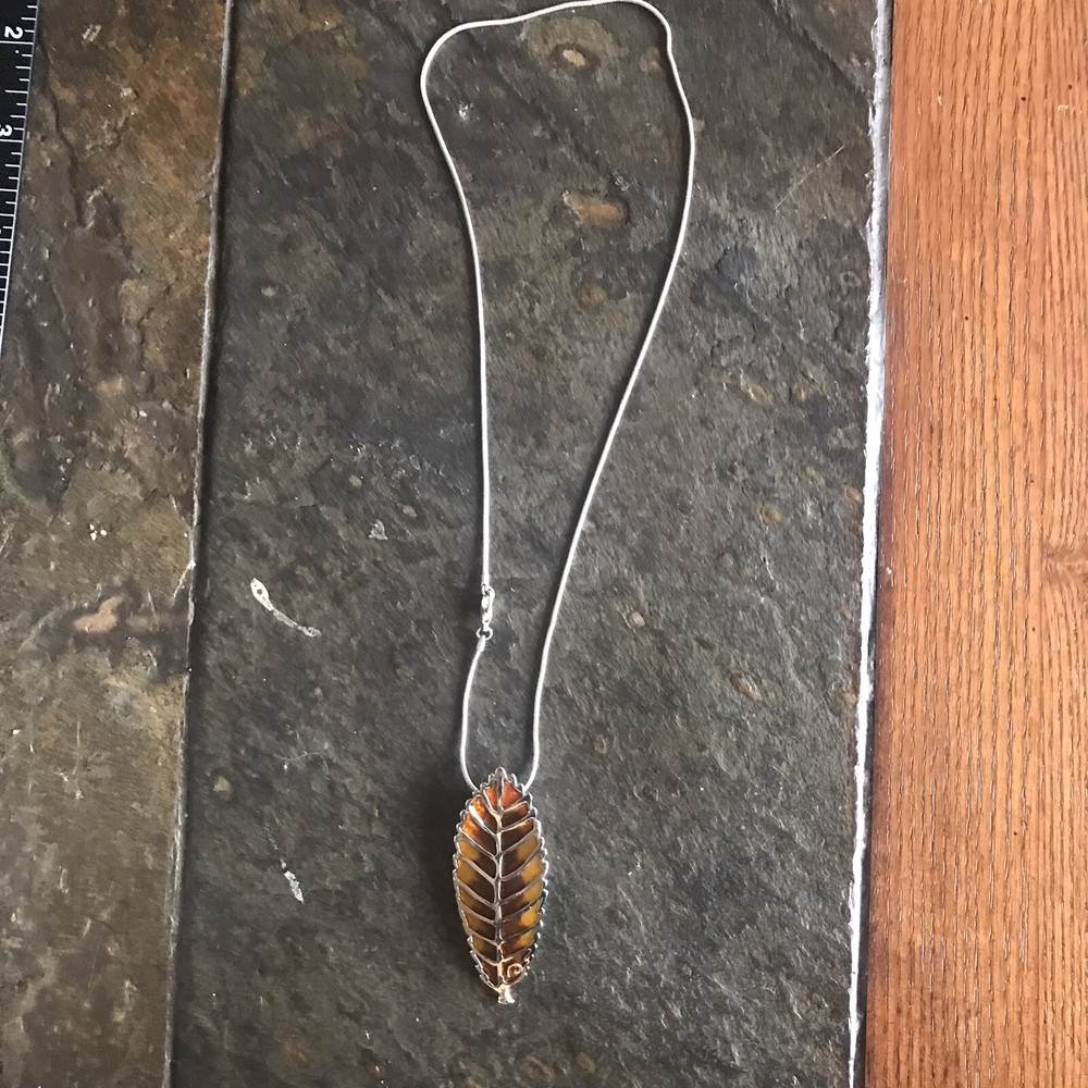 Enamel Leaf Necklace Silvertone 2” Pendant With 16” Chain