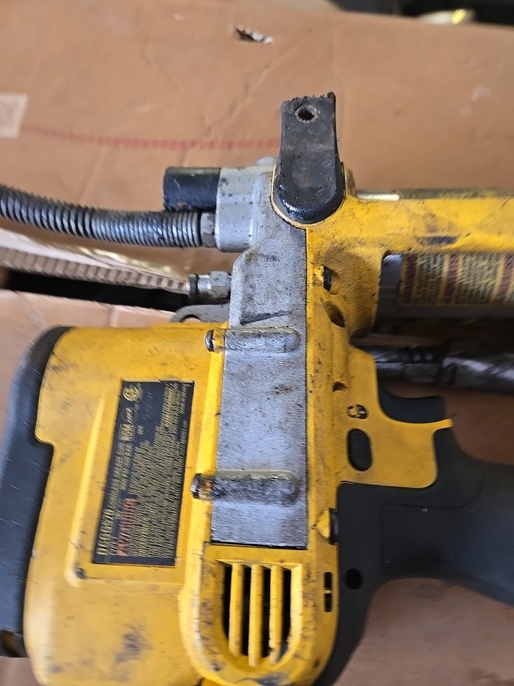 Dewalt DCGG570 18volt tool only