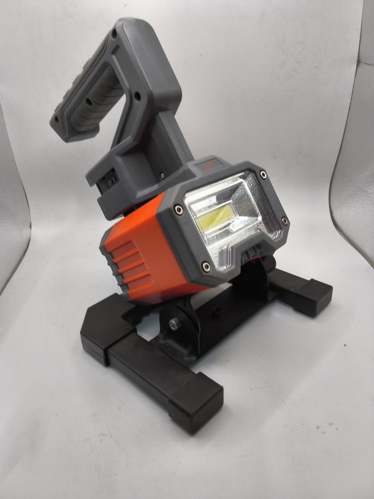2000 Lumens Rechargeable LED Worklight & Spotlight, Black/Orange, ep360