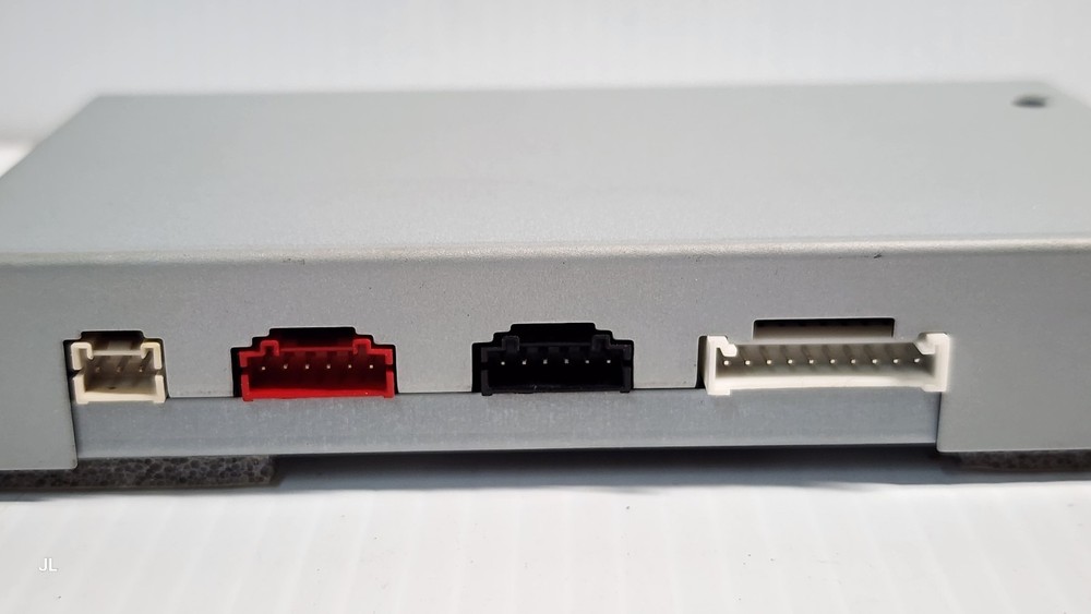 Advent Headrest DVD player controller module for 2 headrest monitors SCBX-3010-M