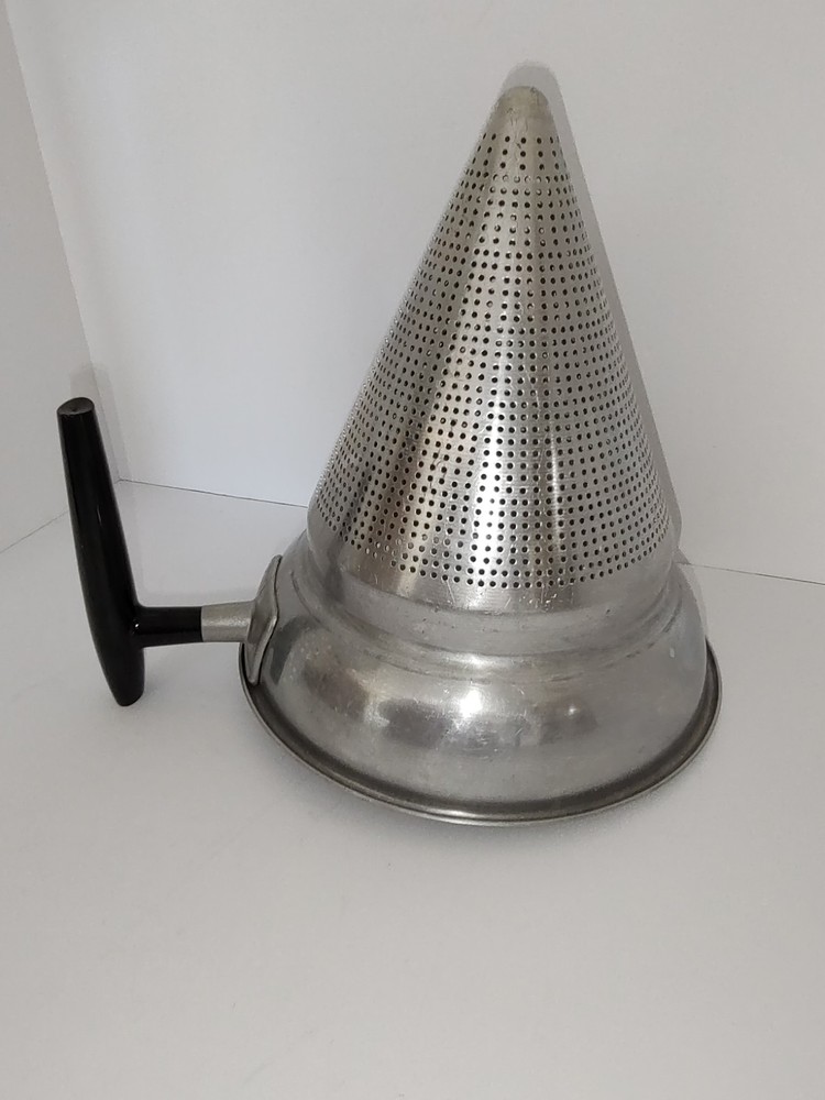 Vintage Aluminum Cone Strainer Colander Side Handle Kitchen Sieve Canning 1 Hole