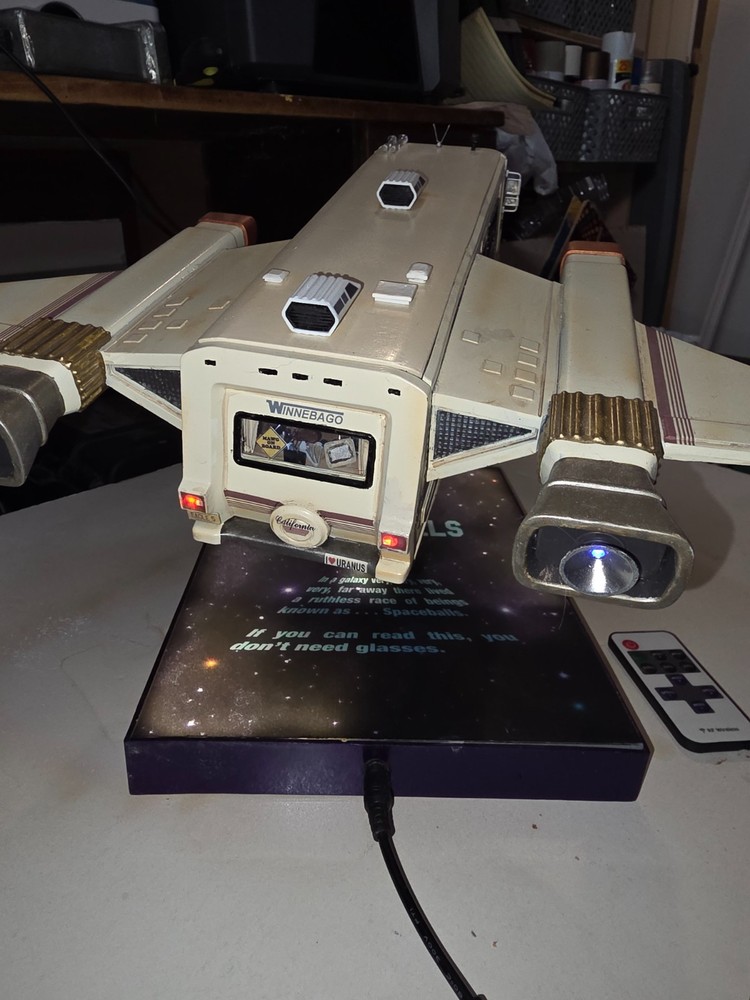 Spaceballs: The model - Eagle 5 Ship 1/32 scale UNIQUE