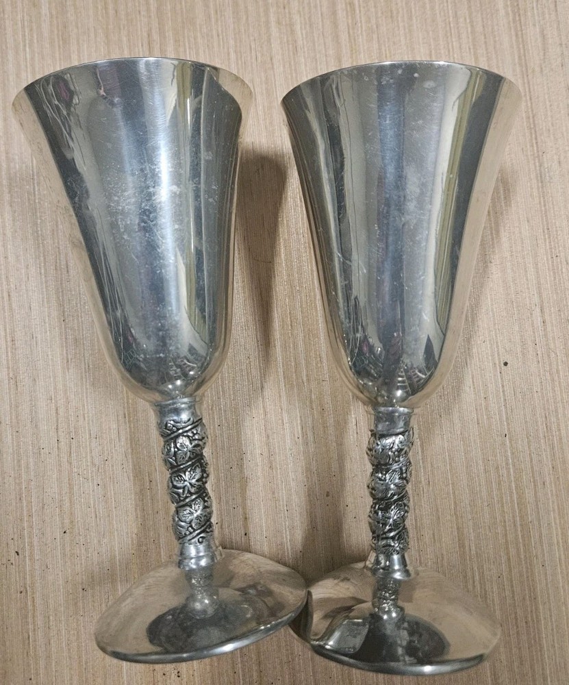 Vintage Set Of 2 Goblets Silverstone