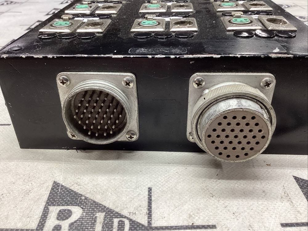DT12 Breakout Box Gepco