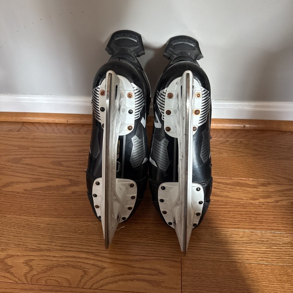 CCM SKATE S22 TACKS VECTOR PLUS INT - ,