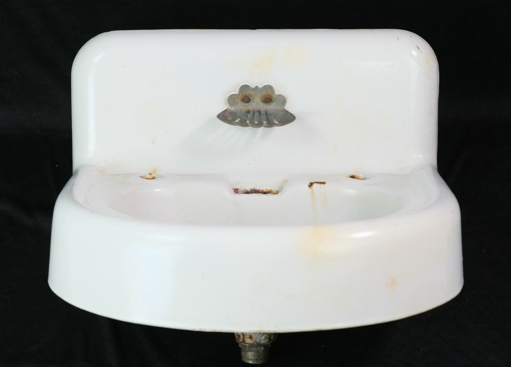1910s Wall Mount White Cast Iron Sink with Shell Soap Holder