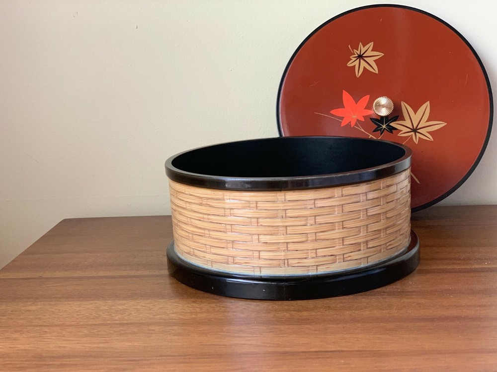 Japanese lacquer ware plastic box with lid 