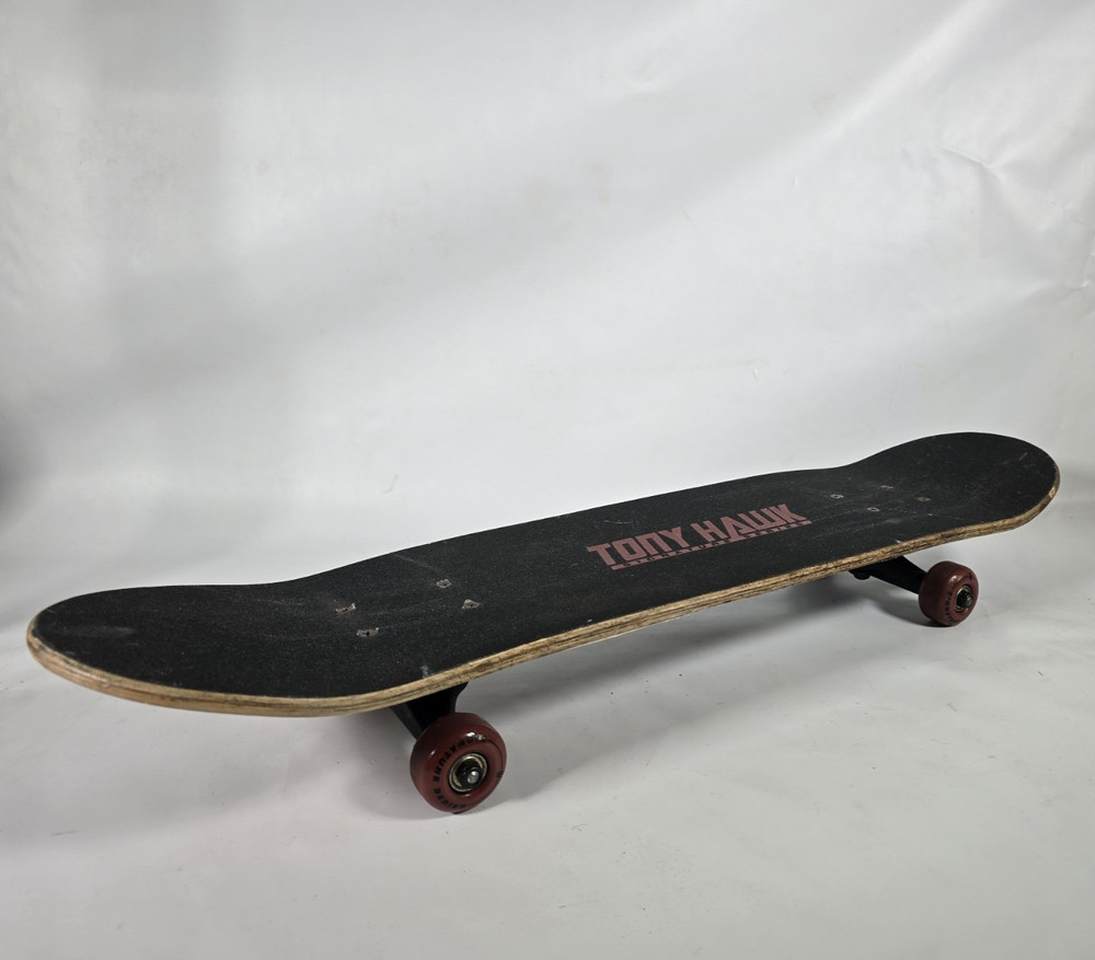 TONY HAWK SIGNATURE SERIES SKATEBOARD