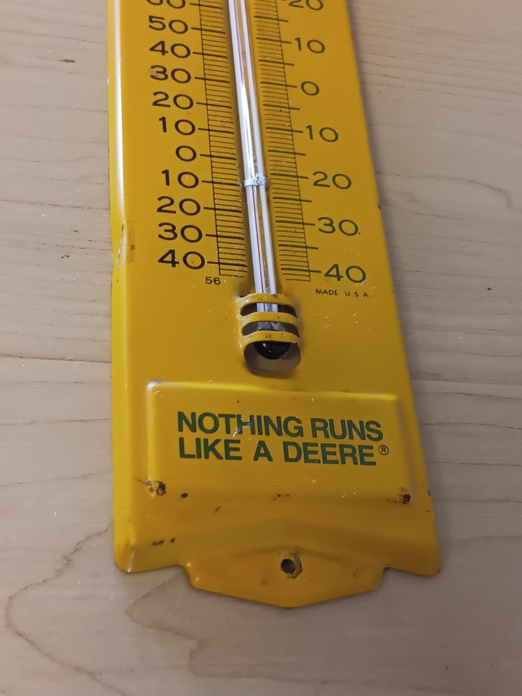 Vintage John Dèere Metal Thermometer