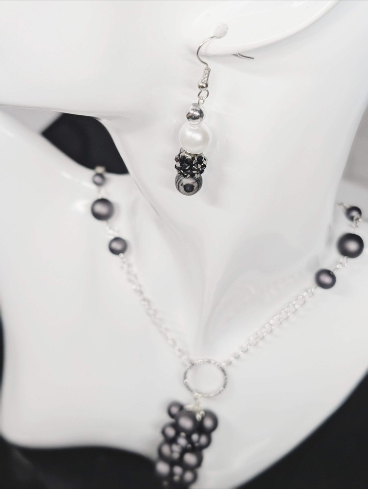 Frau Earrings