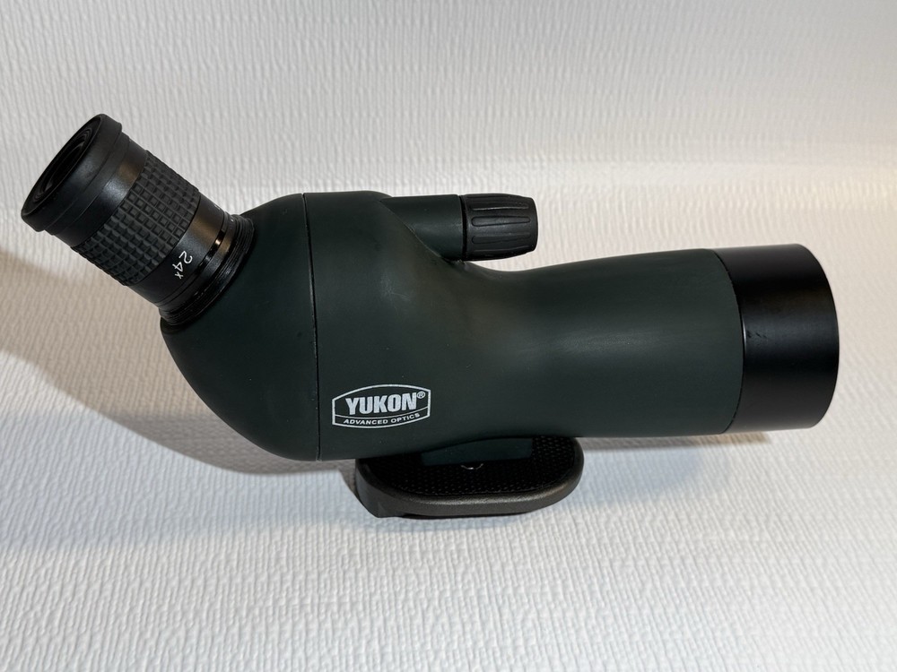 YUKON Firefall Series 12-36x50mm AE Spotting Scope - Complete - Nice