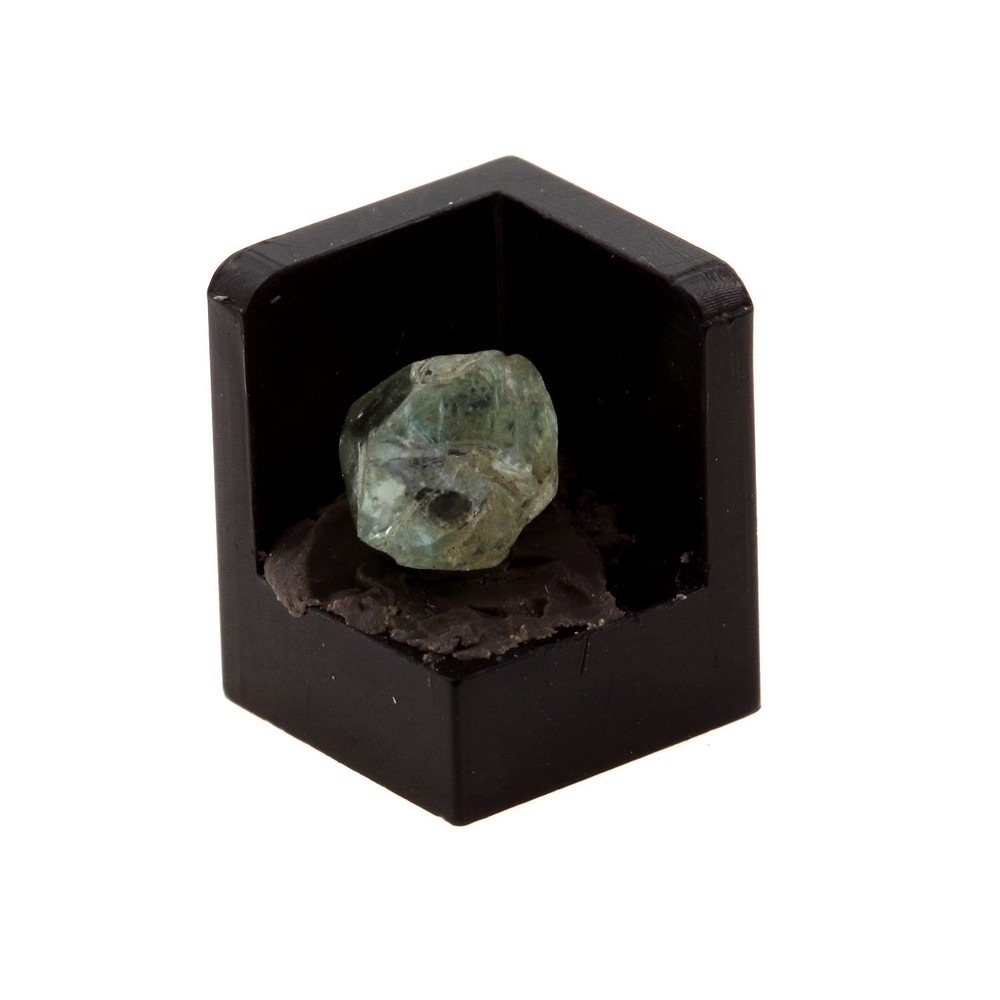 Zircon. 0.67 Ct. Pailin District, Cambodia