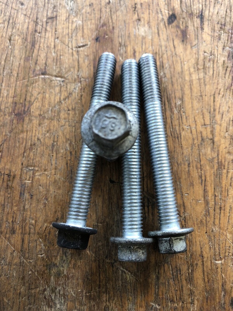 2013 Ford Focus 2.0L Transmission Computer TCM Bolts