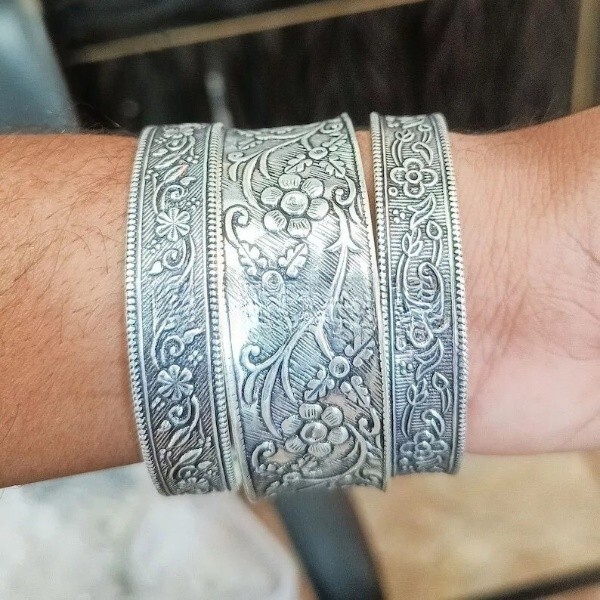 Beautiful Bangle Solid 925 Sterling Silver Handmade Women Popular Bangle, M710