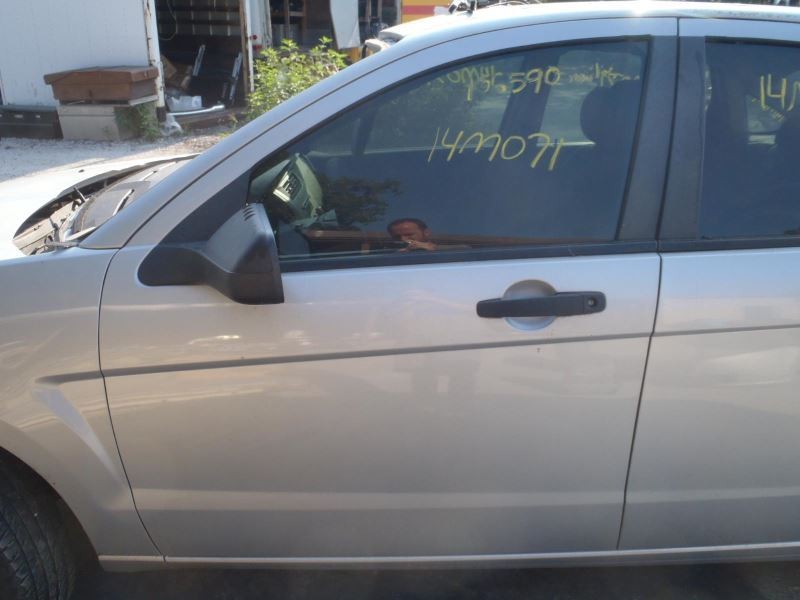 Engine Control Module ECM 8S4A-12A650-ARC Fits 2008-2011 Ford Focus 40604