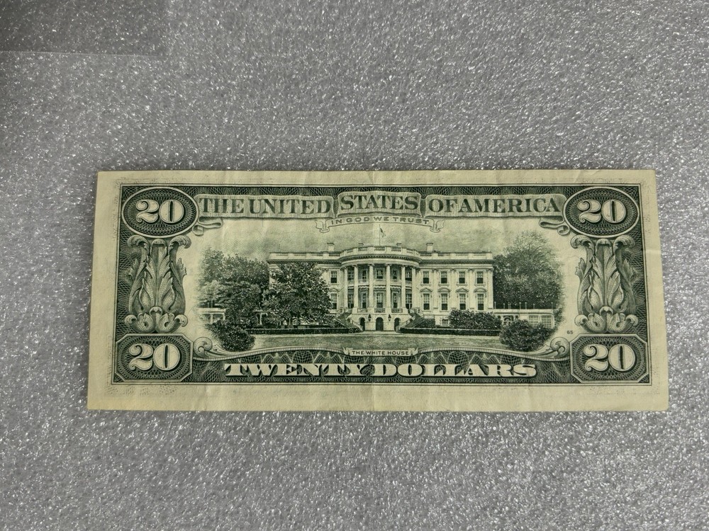 1988A $20 Error Note W/extra ink , Ink Bleeds and slightly Off Centered/Miscut