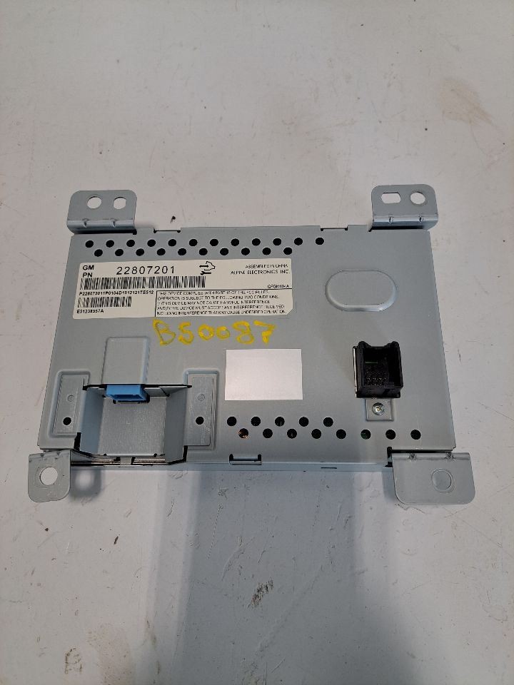2010-2017 GMC Terrain Dash Mounted Lower 7" Display Screen