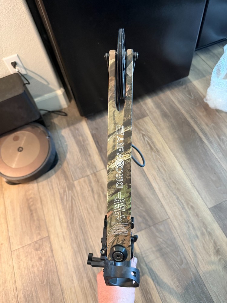 PSE Discovery 2 Bow With Sight and Arrow Rest
