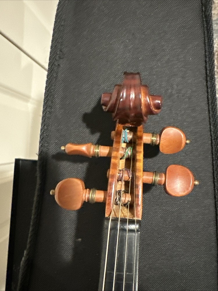 Frillante 1/2 Size Violin w/ Case & Bow