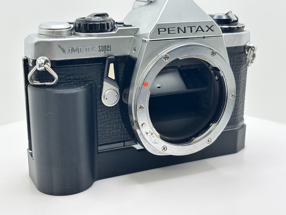 Low Profile Ergonomic Camera Grip (Thick Base) for all Pentax ME - NEW