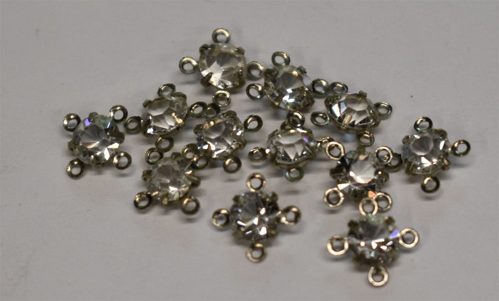 TINY RHINESTONE 4 HOLE CONNECTOR* beads* SILVERTONE * 5mm *crystal* 22ss