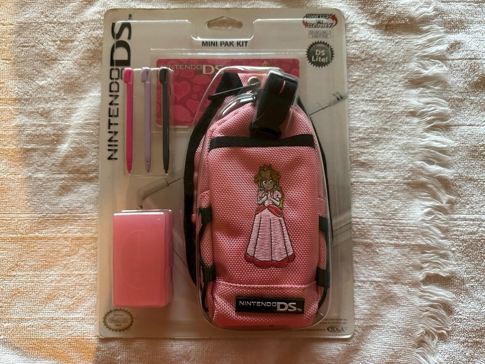 Mini Pak Kit Peach Nintendo DS LITE NEW SEALED