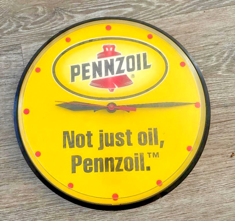 Pennzoil Plastic Clock - Does Not Work