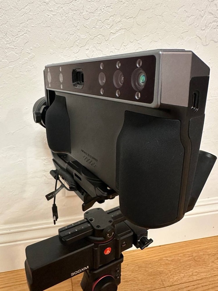 Revopoint 3D Scanner Kit w/ Turntable & Handheld Stabilizer – Complete Set