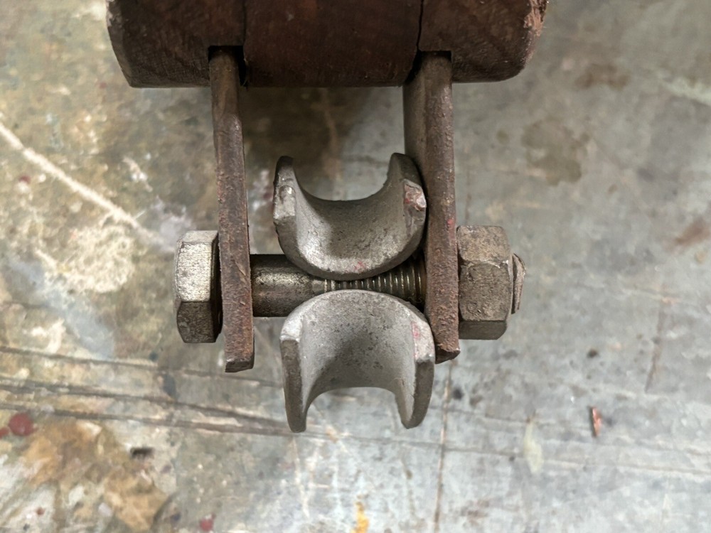 UW Wooden Pulley 4