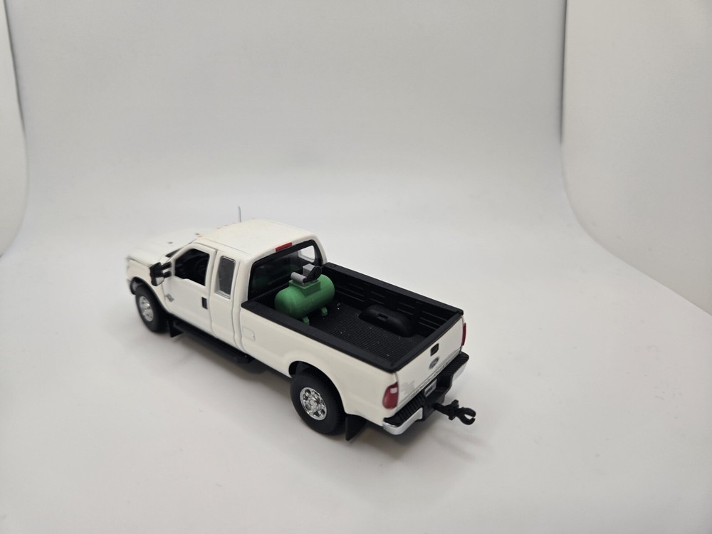 1/50 Scale Small Shop Compressor *2 Pack* in Green