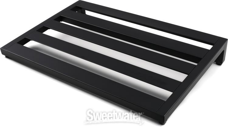 Pedaltrain Classic 3 24"x16" Pedalboard with Soft Case