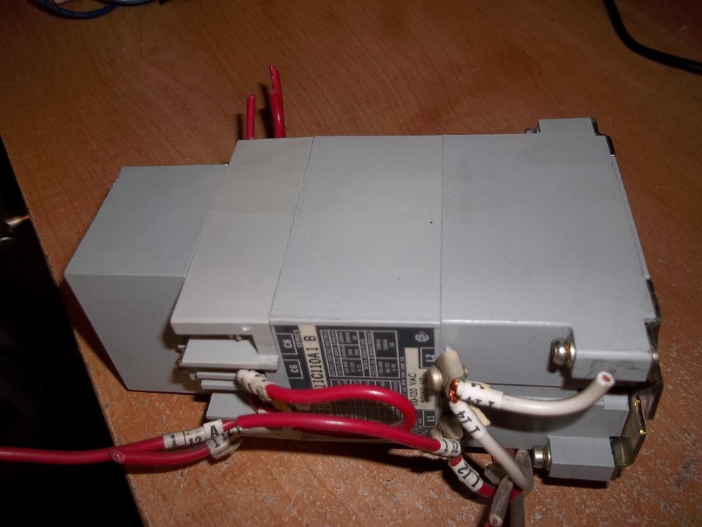 ALLEN-BRADLEY 700-RT11C110A1 SER B SOLID STATE TIMER (WL55-2)