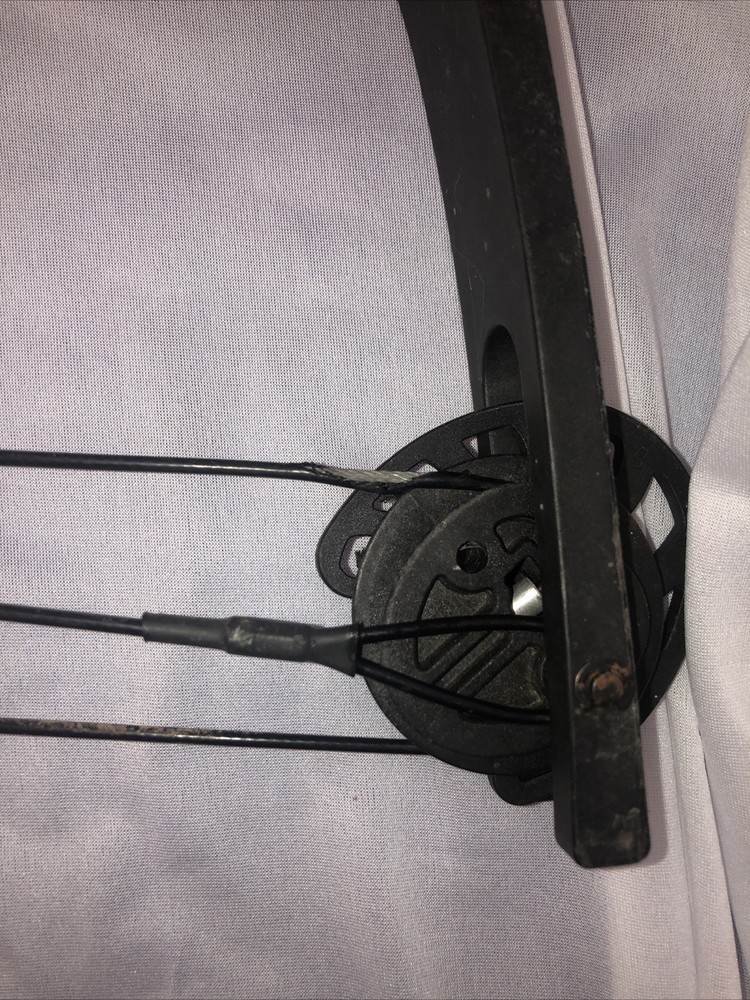 Pre-owned Barnett Archery Tomcat Youth Compound Bow