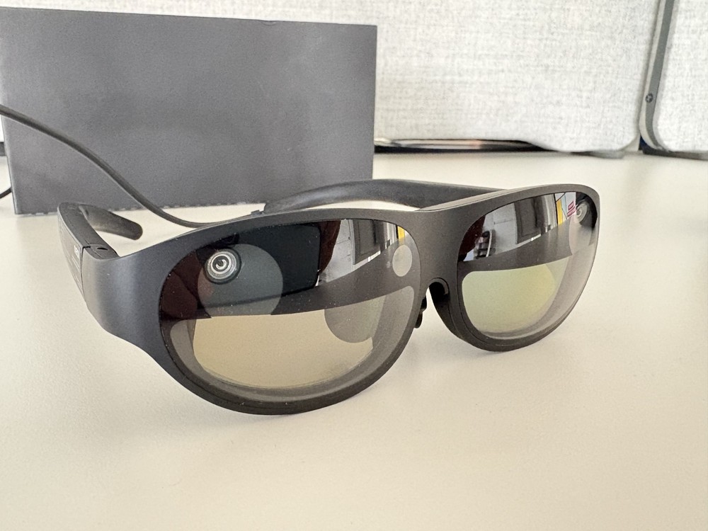 NREAL Light AR Glasses – lightweight Full HD AR for ARCore Android