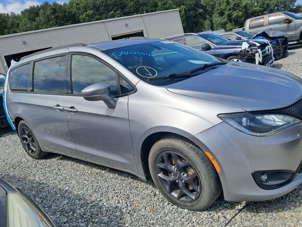 PACIFICA 2018 Glove Box 4781603