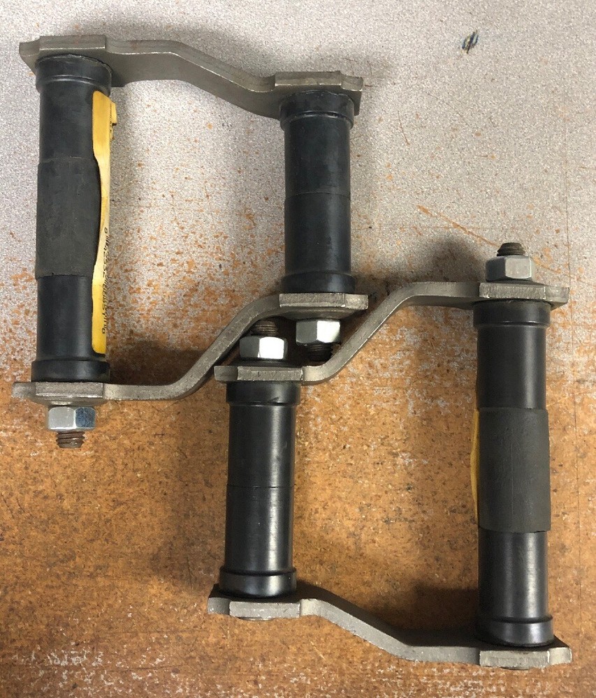 AFCO 20236 Shackle assembly Chrysler Pair