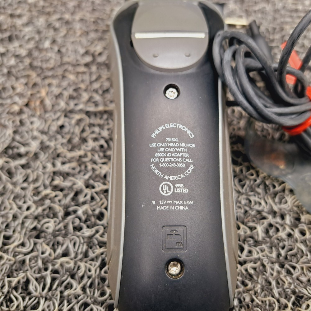 Norelco 7315XL Tripleheader. Cordless Razor, Washable.