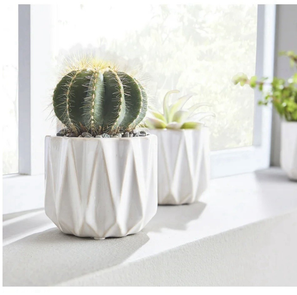Better homes And Gardens 5” Devi Round Ceramic Planter