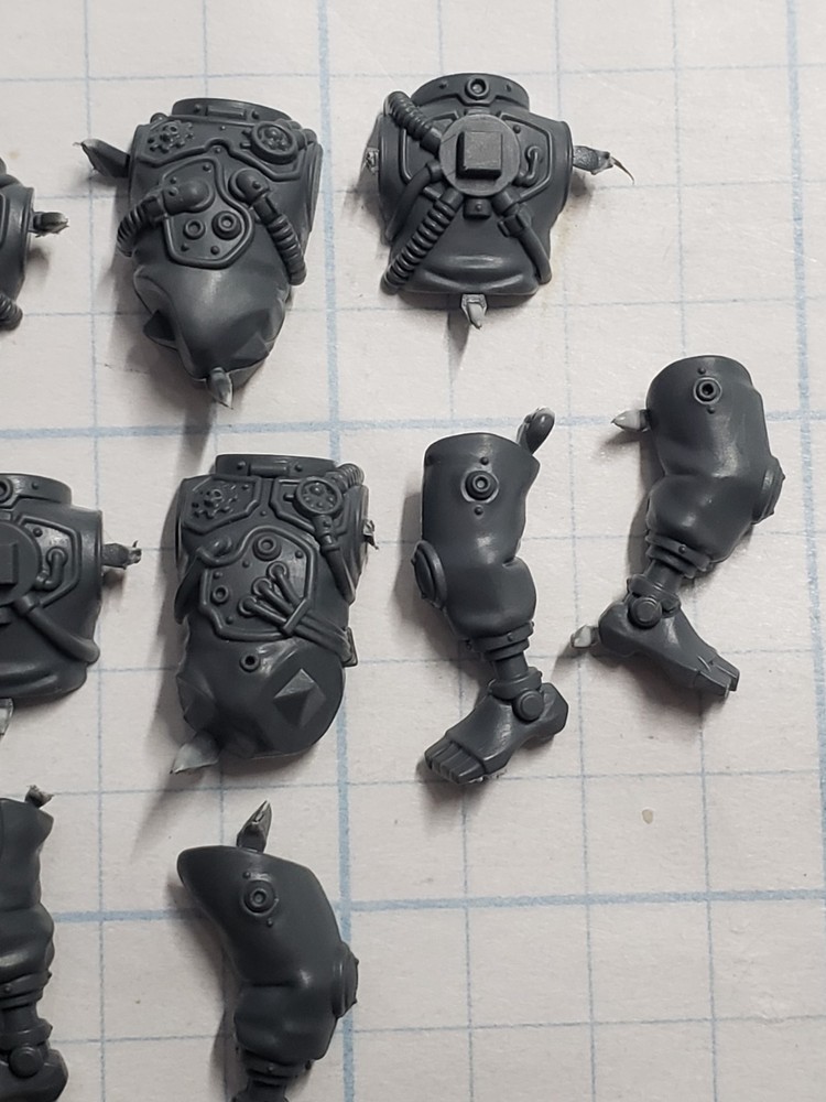 40k Adeptus Mechanicus Bits Battleclade Servitor Bionic Torso Legs x3 Set