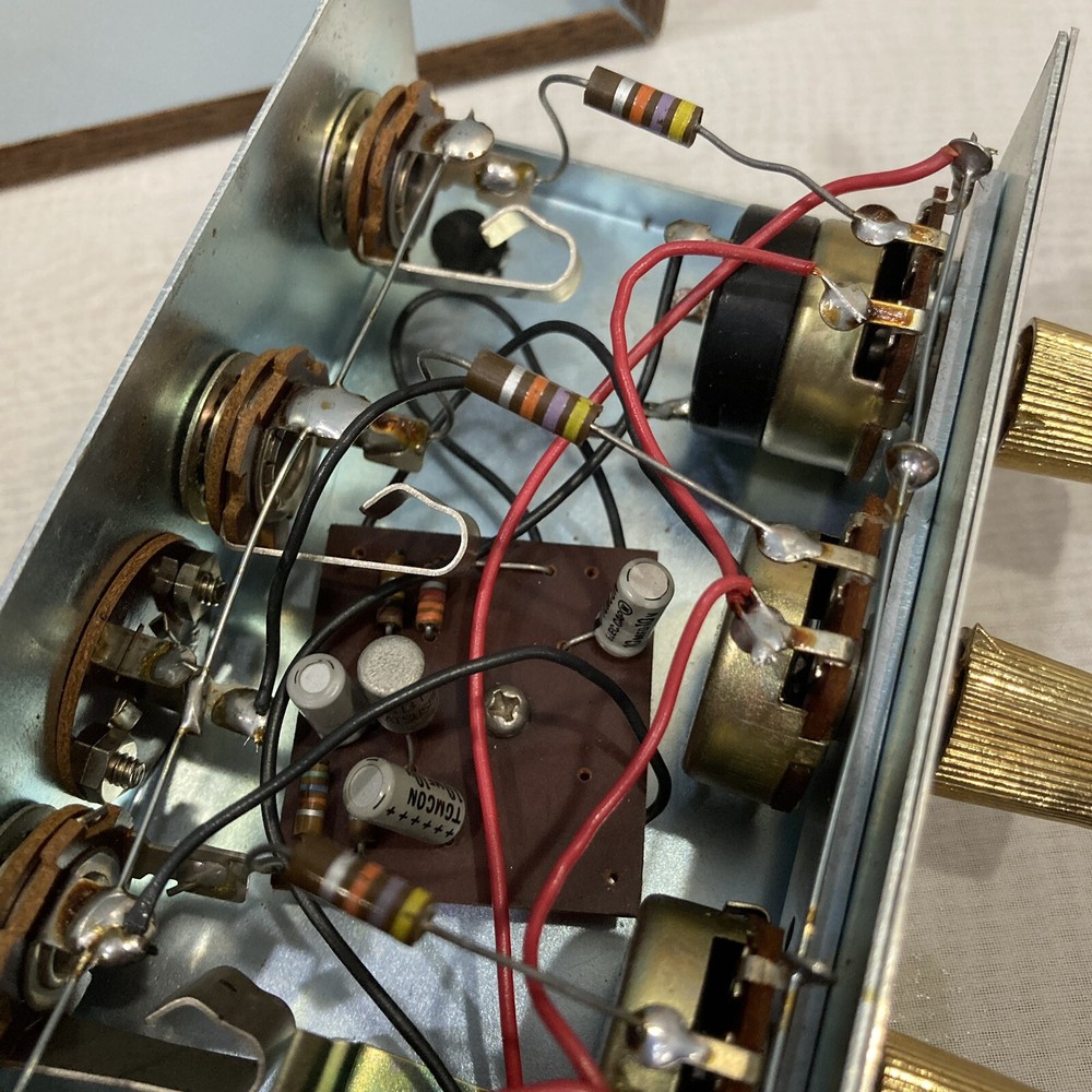 Olson RA-345 Portable Solid State 4 Channel Microphone Mixer Tested