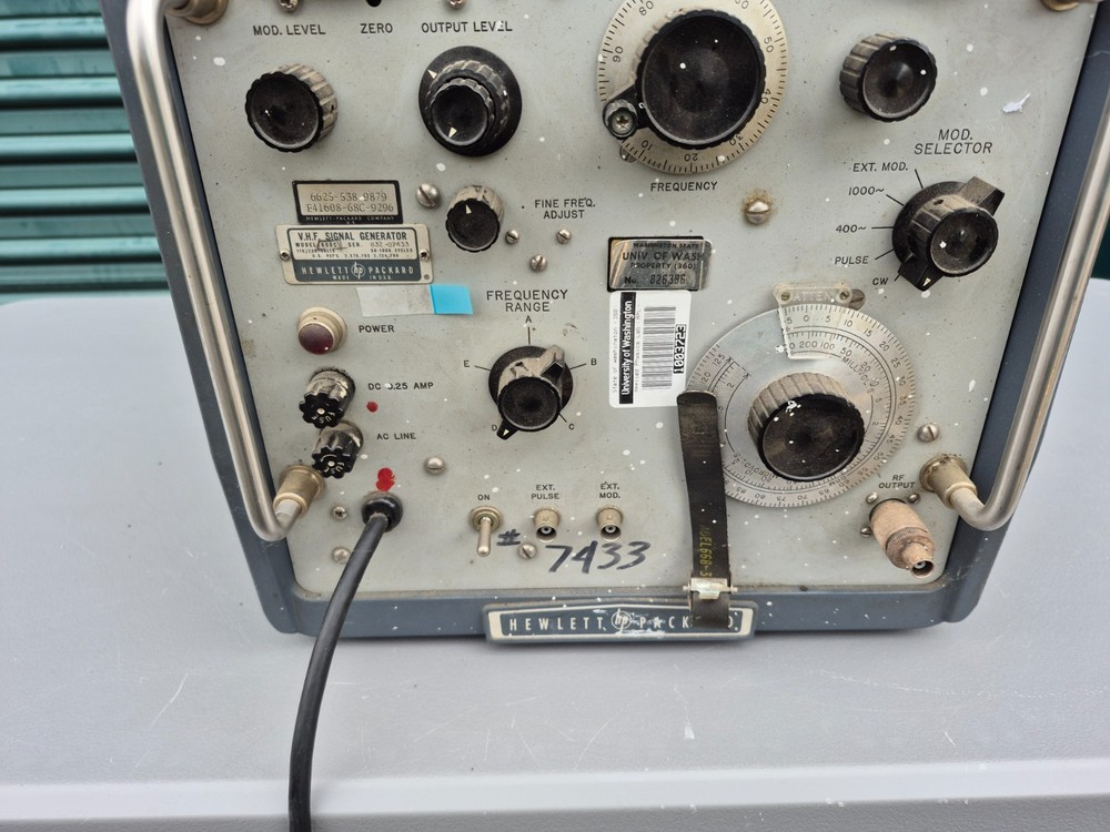 HP Hewlett Packard 608C VHF Signal Generator Tested
