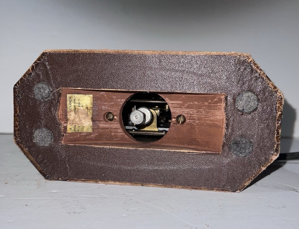 Twinface Leather Desk Clock