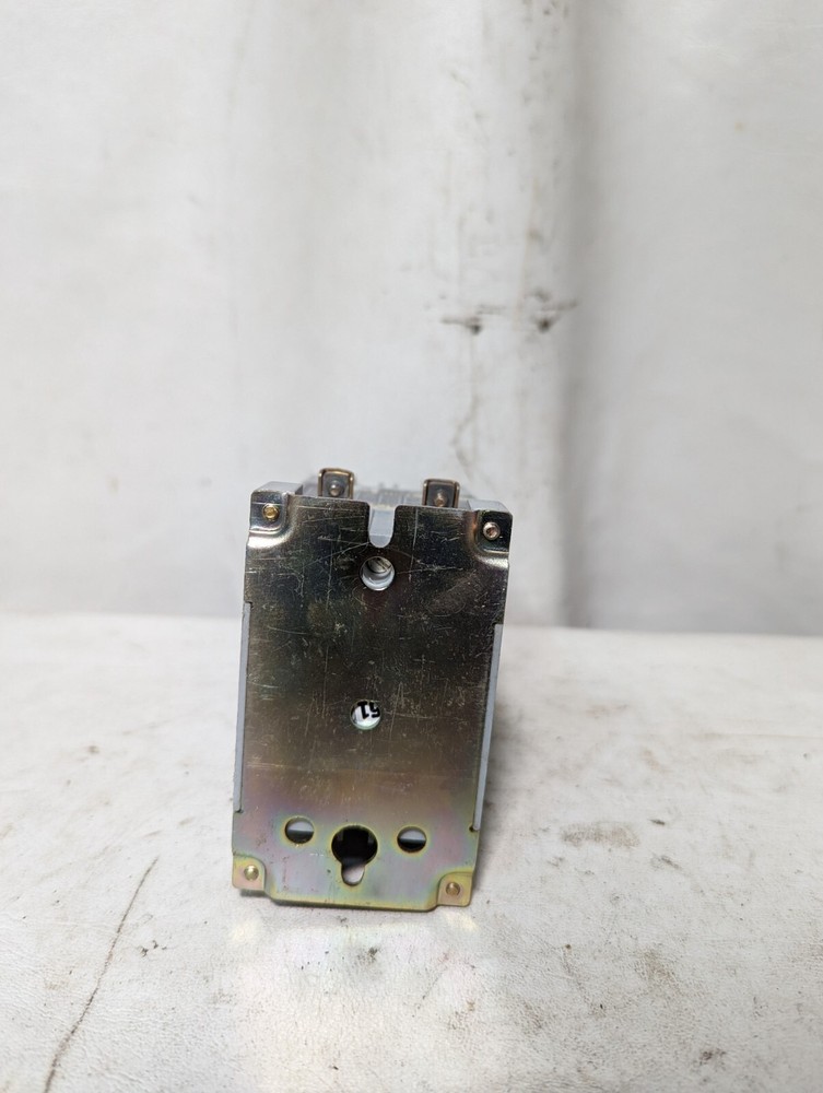 Allen-Bradley 700RTNX1 solid state timer, type RT, 110-120VAC