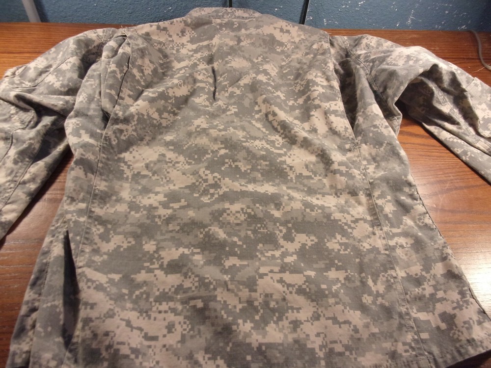 SPECIAL FORCES SELECTION UNIFORM W/ WHITE STUDENT ROSTER TAG ACU JACKET MEDIUM