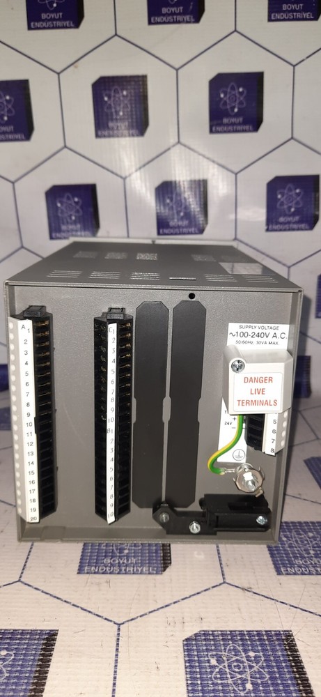 ABB COMMANDER SR100 STRIP CHART RECORDER SR102A-B0