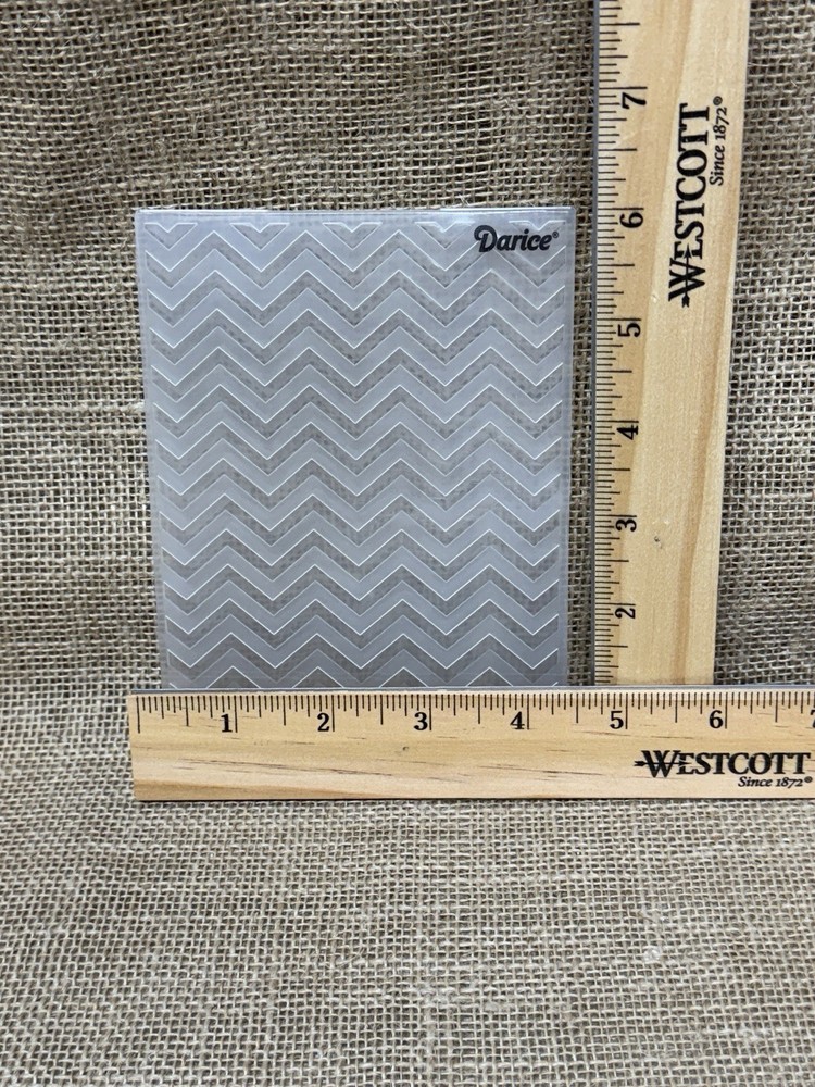 Darice Embossing Folder - Chevron, Zigzag Lines